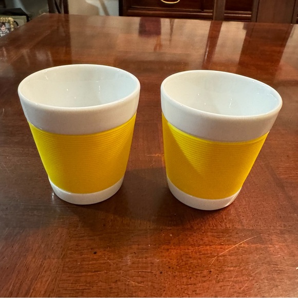 2 Bodum 4oz Porcelain Cups Yellow Silicone Sleeve Grip Made In Switzerland - Picture 2 of 5